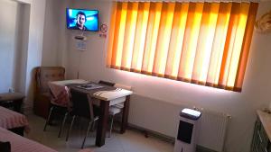 Apartament 70mp 3 camere 4 paturi Pătut Bebe acces pentru 7 persoane