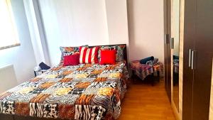 Apartament 70mp 3 camere 4 paturi Pătut Bebe acces pentru 7 persoane