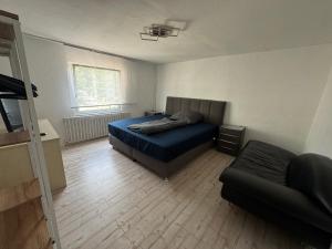 Gästehaus mit 5 separaten Schlafzimmern für 8 Personen , 24 h check in
