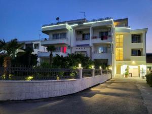 Apartments Luna