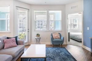 Landing Spectacular 2BD Game Room