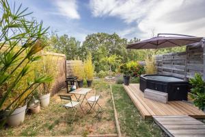 dans un esprit cabane tout confort, intimité et nature