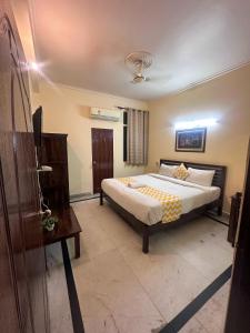 Hotel Roselle Heights