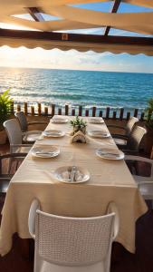 Molla Hotel Restorant