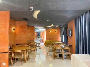 A25 Premium Hotel - 31 Trương Công Giai