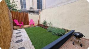 Le Jeanne dArc avec sa terrasse By UnSejourANancy Fr