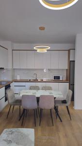 Golden Space Apartment 3