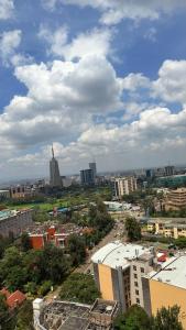 EK SkySuite Altura Upperhill Floor 21 with Panoramic views
