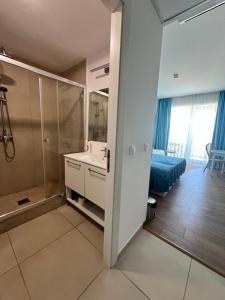 Studio Cris Sea View in Blaxy Residence