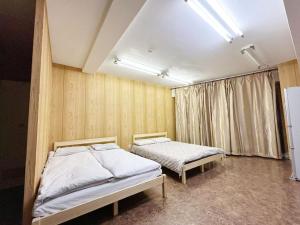 Ueno aparment room
