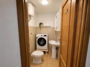 ALFREDOS HOUSE Apartment - Elegant ground floor apartment in Nettuno centre, close to the sea, local services and train station with direct links to Rome