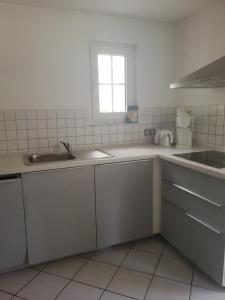 Ferienwohnung am Bodensee mit Wintergarten, Garten und Grillhaus bis 6 Person