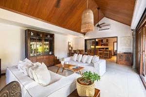 Coco Oasis - Balinese Retreat,Private Pool , Tropical Garden