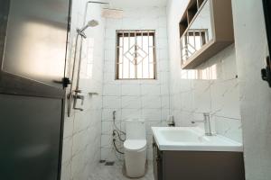 Adizo House - BEACH CLOSE - AC - WIFI - WASHINGMACHINE
