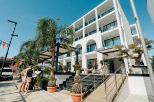 Colosseum Hotel