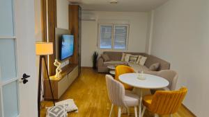 Family & friends apartments Bar