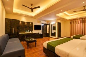 Hotel Geet Deluxe Near Connaught Place and New Delhi Railway Station