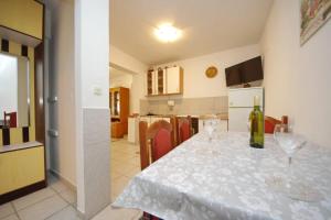 Anna Apartments