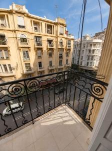 Cosy Art Deco Apart Welcome to Jamess