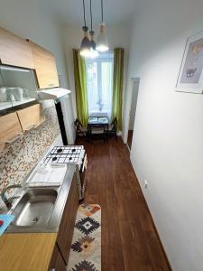 Family & Group Flat with Terrace near Main Station