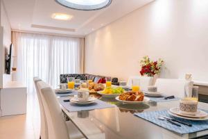 Apartamento em Condominio com Piscina e Jacuzzi