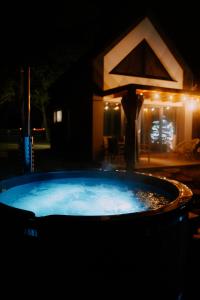 Osada pod Gwiazdami Łasko & SPA - Family ogrodzony dom, 150m do prywatnego stawu z plażą i kajakami, kominek, grill, ognisko, KAJAKI, Plaża, JEZIORA, opcja prywatnego JACUZZI