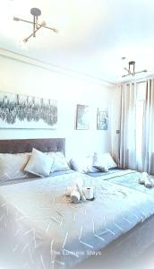 The Lumière Stays Cozy Mallside Boutique Haven