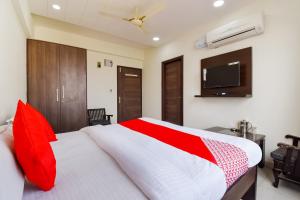 Hotel O Aana Residency