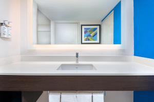 Holiday Inn Express Miami Airport Doral Area by IHG