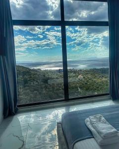 Wait n Sea