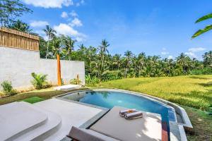 Tropical Bamboo Villa luxury Aliapard II