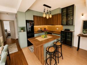 City Center Apartment with Free Parking 300Mbps Mountain View Sony Appartments #1