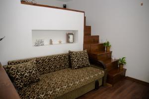 Babylon Apartment on Bukovinskaya Street