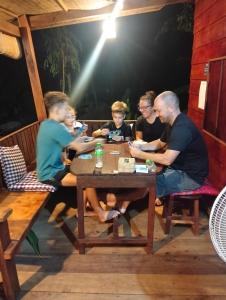 Savet Family Homestay & Tour