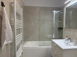 North Suites Sky View Onix Pipera