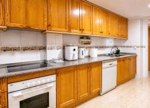 Bungalow with Pool & BBQ - Carabassi Beach 10