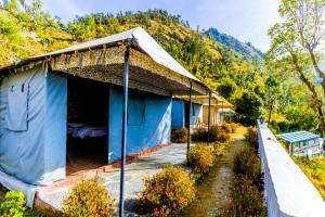Nature Height Camps & Cottages Pangot