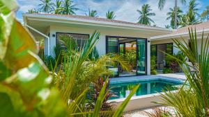 Villa Blue Cyan, Maenam, 3 BR, Private Pool