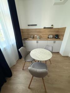 AVAR Apart Hotel