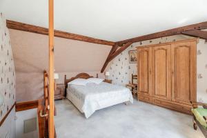 Petitgîte - Le Bouton dOr
