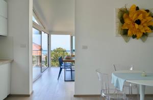 Penthouse with a Sky-Sea View