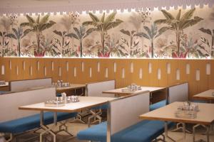 Hotel Rangoli - 10 min from Palsana chowk