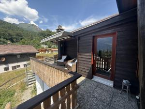 Chalet Montana mit Bergblick