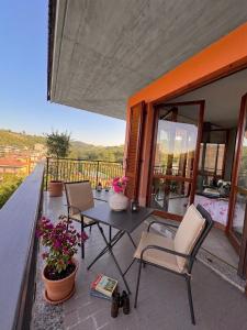 Elegant Penthouse LA BALCONATA - Wellness Retreat & Castle View
