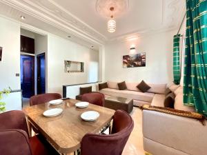 Appartement Chic Proche des Principales Attractions