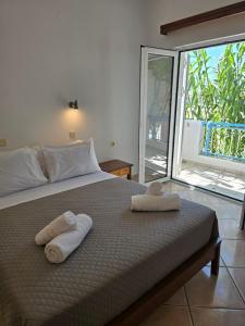 Gabi Rooms in Sougia