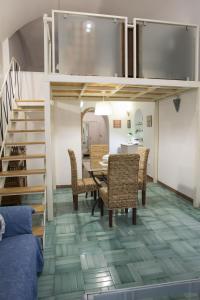 Appartamento nello storico “Palazzo Donn’Anna”
