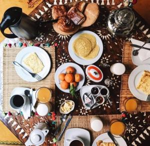 Riad 3 chambres, Piscine chauffée, Petit Déjeuner et ménage quotidien inclus