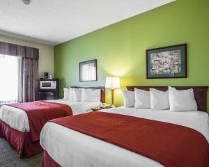 Double Room with Two Queen Beds room in Quality Inn Florence Muscle Shoals