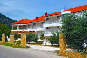 Achillion Hotel
